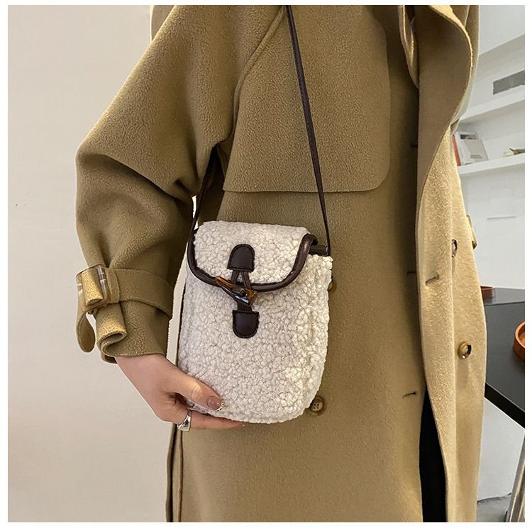 Autumn Winter Women Fashion Cute Lamb Plush Crossbody Phone Bag