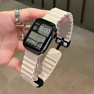 Simple Marine Silicone Magnetic Apple Watch Strap