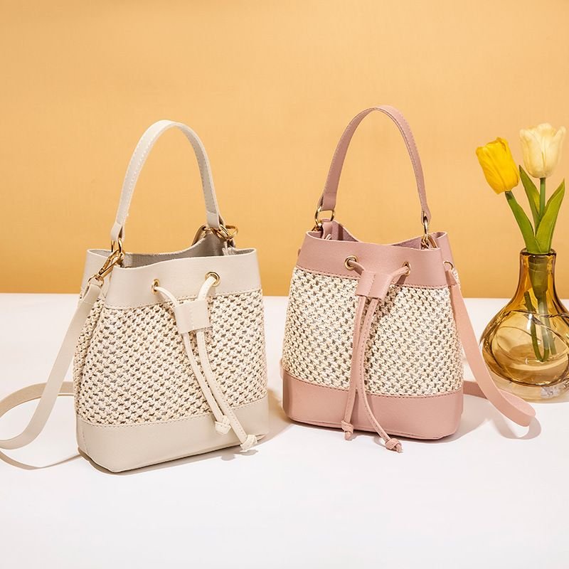 Simple Fashion Stitching Straw Bucket Handbag
