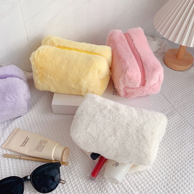 Women Cute Large Capacity Portable Plush Toiletry Storage Cosmetic Bag