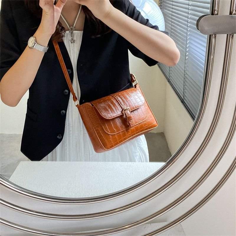 Fashion Solid Color Stone Pattern Flap Shoulder Bag