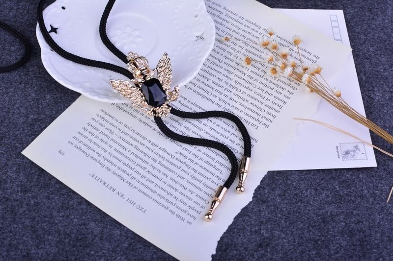 Men Double Eagle Crown Inlaid Agate Collar Necklace Bolo Tie